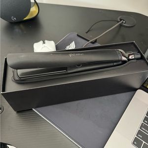 ghd Platinum+ Styler 1" Flat Iron Hair Straightener